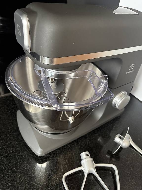 Electrolux Küchengeräte: Electrolux Küchenmaschine BPT Create 5 Black Pearl – Neu (gemäss Beschreibung) aus Schlieren von var_dms8 2