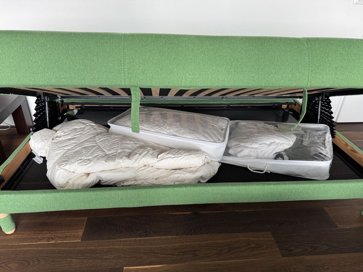 Divani: Stylish green sofa bed /daybed  – Usato da Jonen venduto da chrispluess 3