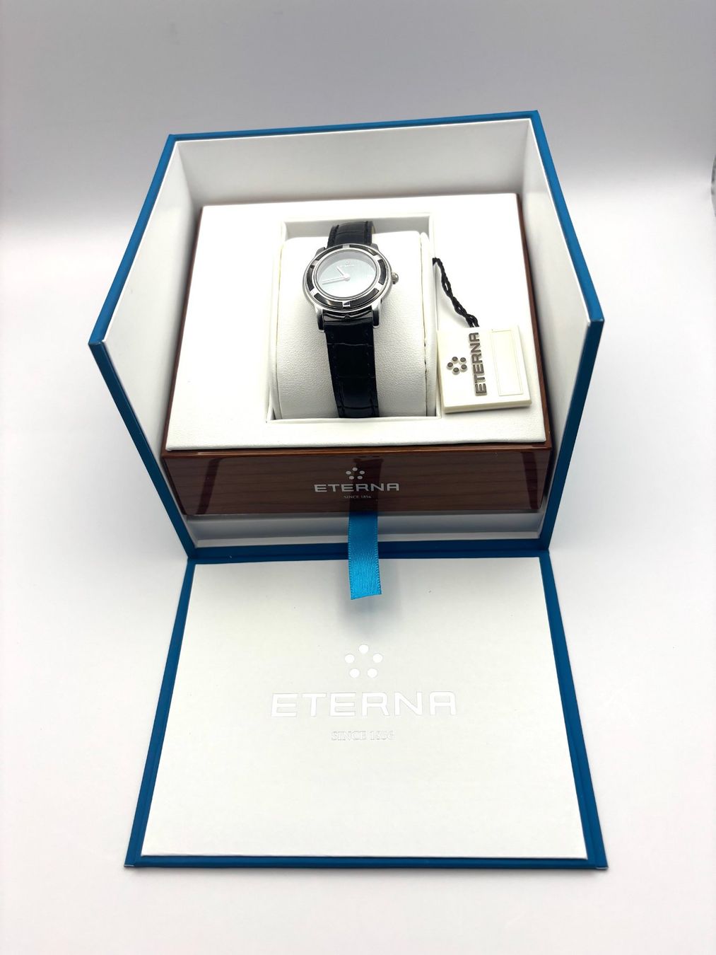 Eterna Orologi: ETERNA LADY GALAXIS DAMENUHR SCHWARZ NEU – Nuovo e nell'imballaggio originale da Gerlafingen venduto da Tsuru 1