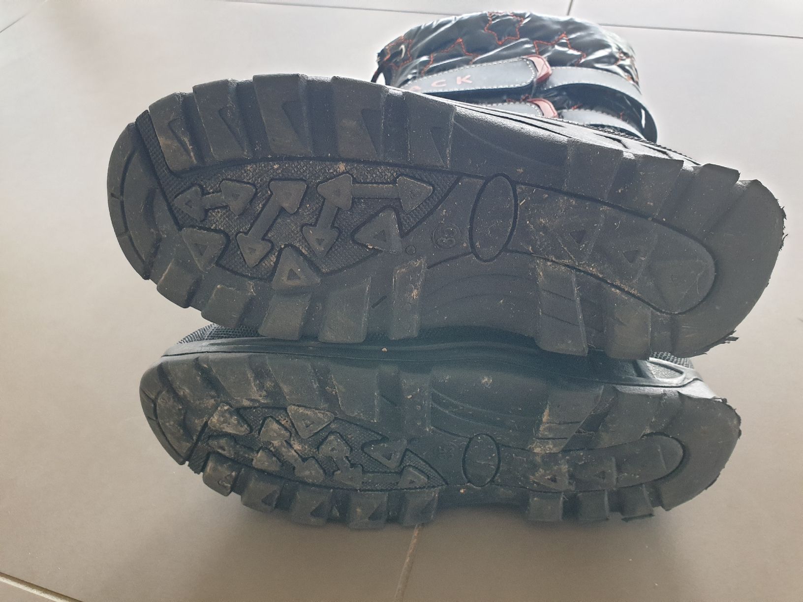 Herrenschuhe: Bottes de neige chaudes BACKFLIP pointure 35 – Gebraucht aus Delémont von bouboute01 3
