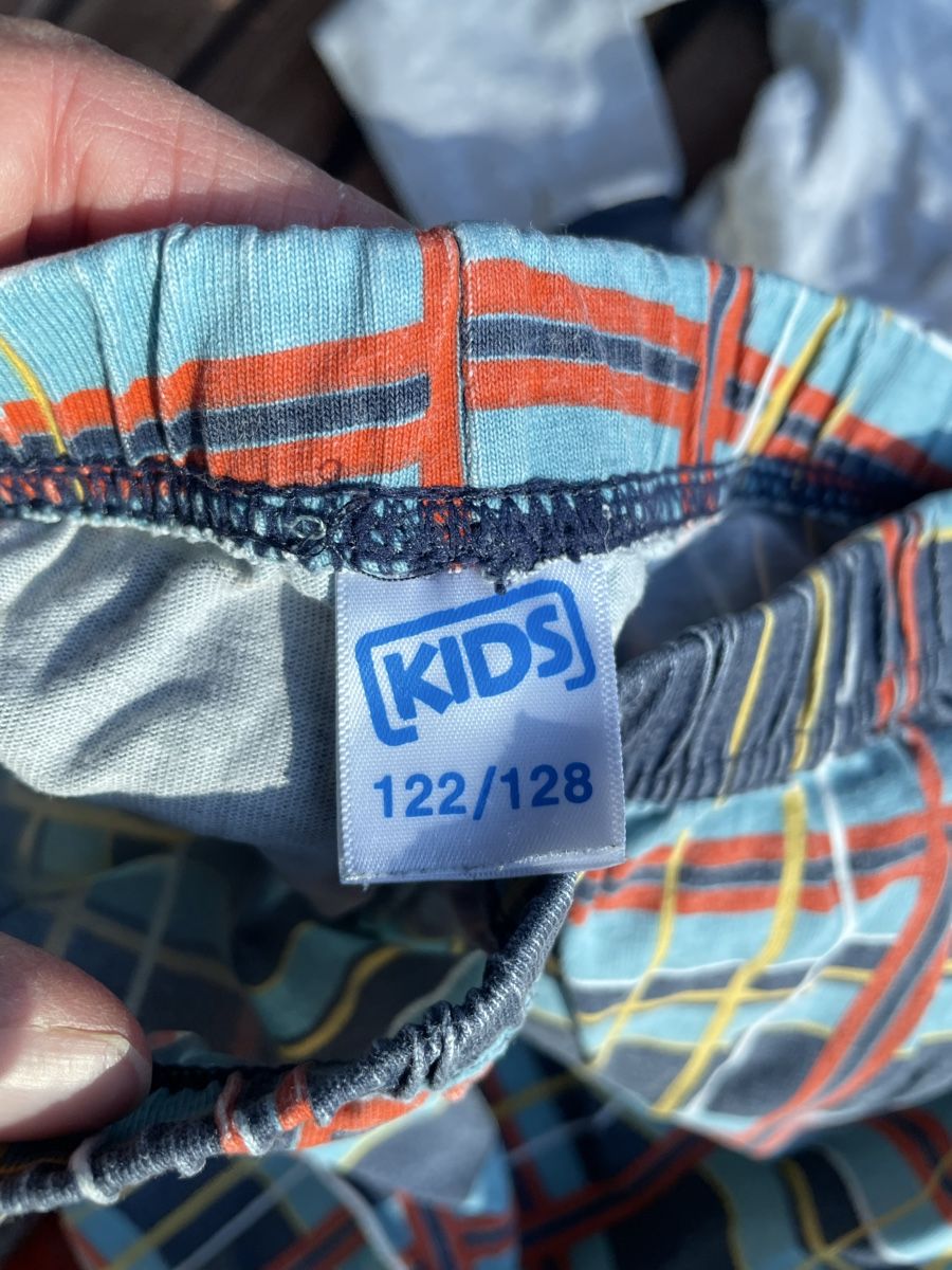 Pigiama & Simili: Pyjama Gr. 122/128 - Yeti grau bunt kariert – Usato da Bern venduto da brup 3