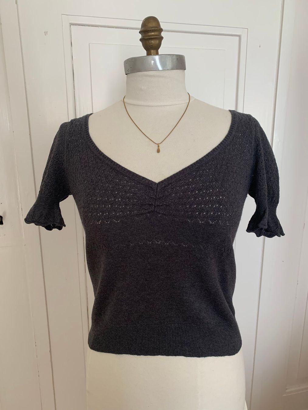 T-shirt: Noa Noa Strick Shirt grau Gr. XS – Usato da Thun venduto da Crown7