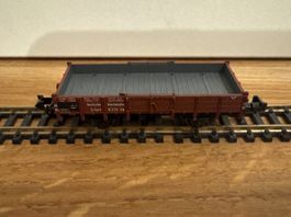 Minitrix 13670 Niederbordwagen mit aufsteck Rungen