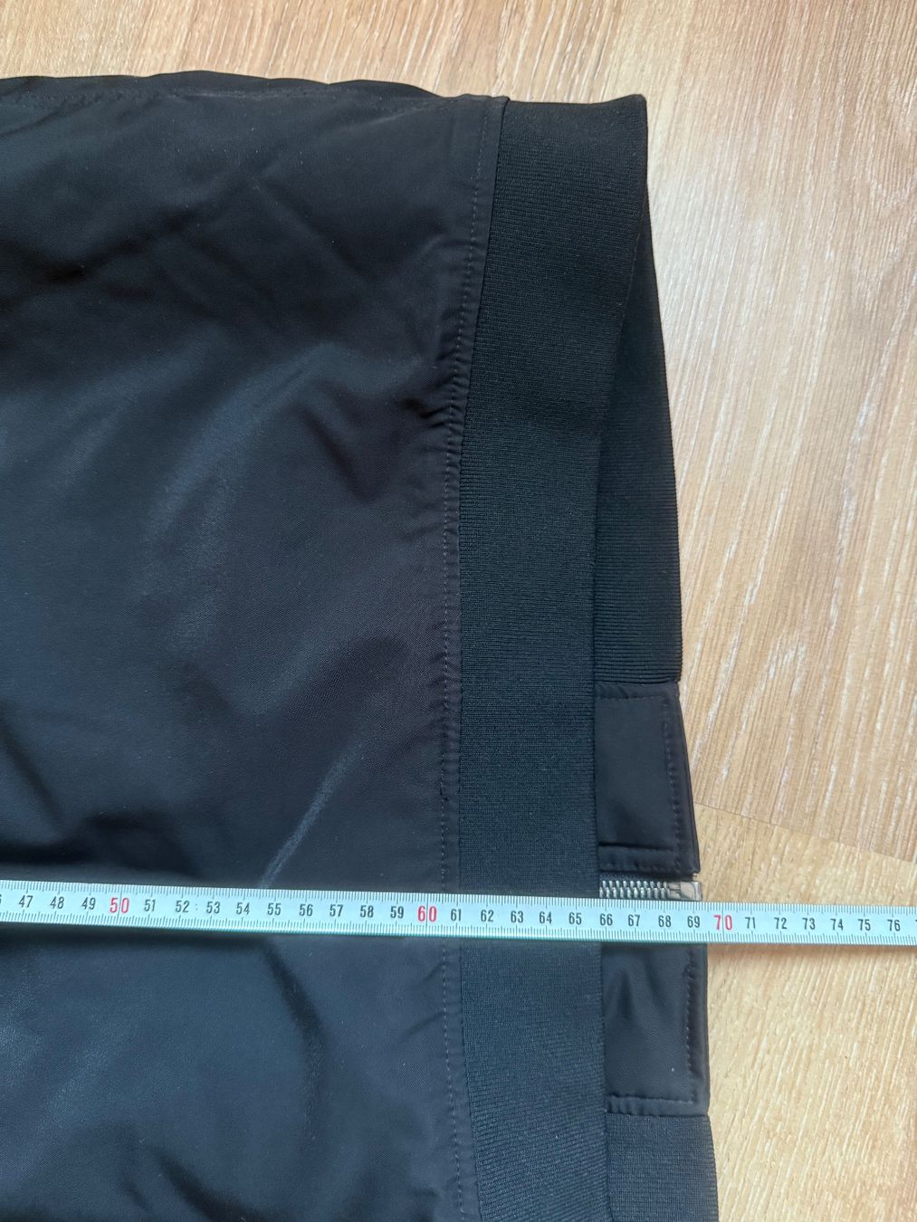 Mango Giacche: Veste bomber oversize noir Mango, t.M/38 – Usato da Tavannes venduto da Thriftshop 5