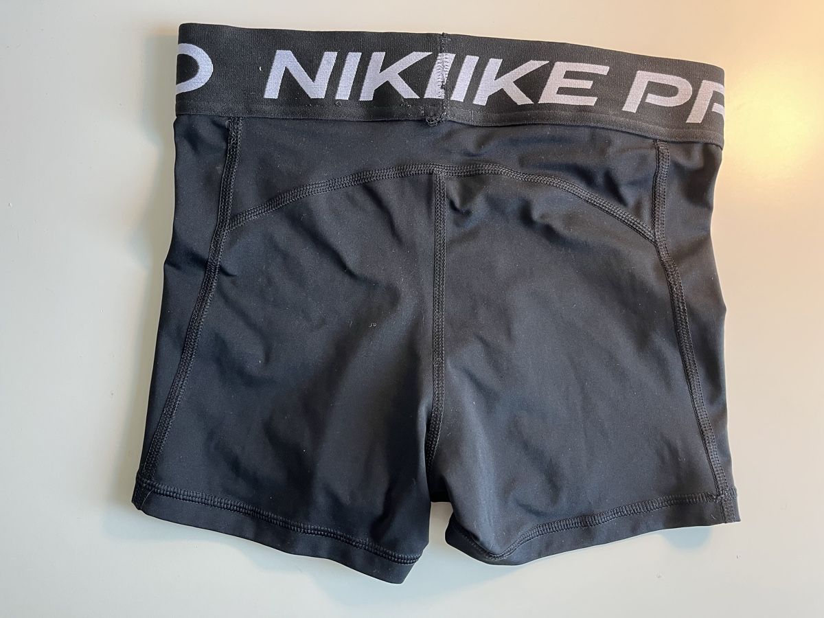 Nike Hosen: Nike Pro Shorts Gr. XS – Gebraucht aus Rengg von malika3 1