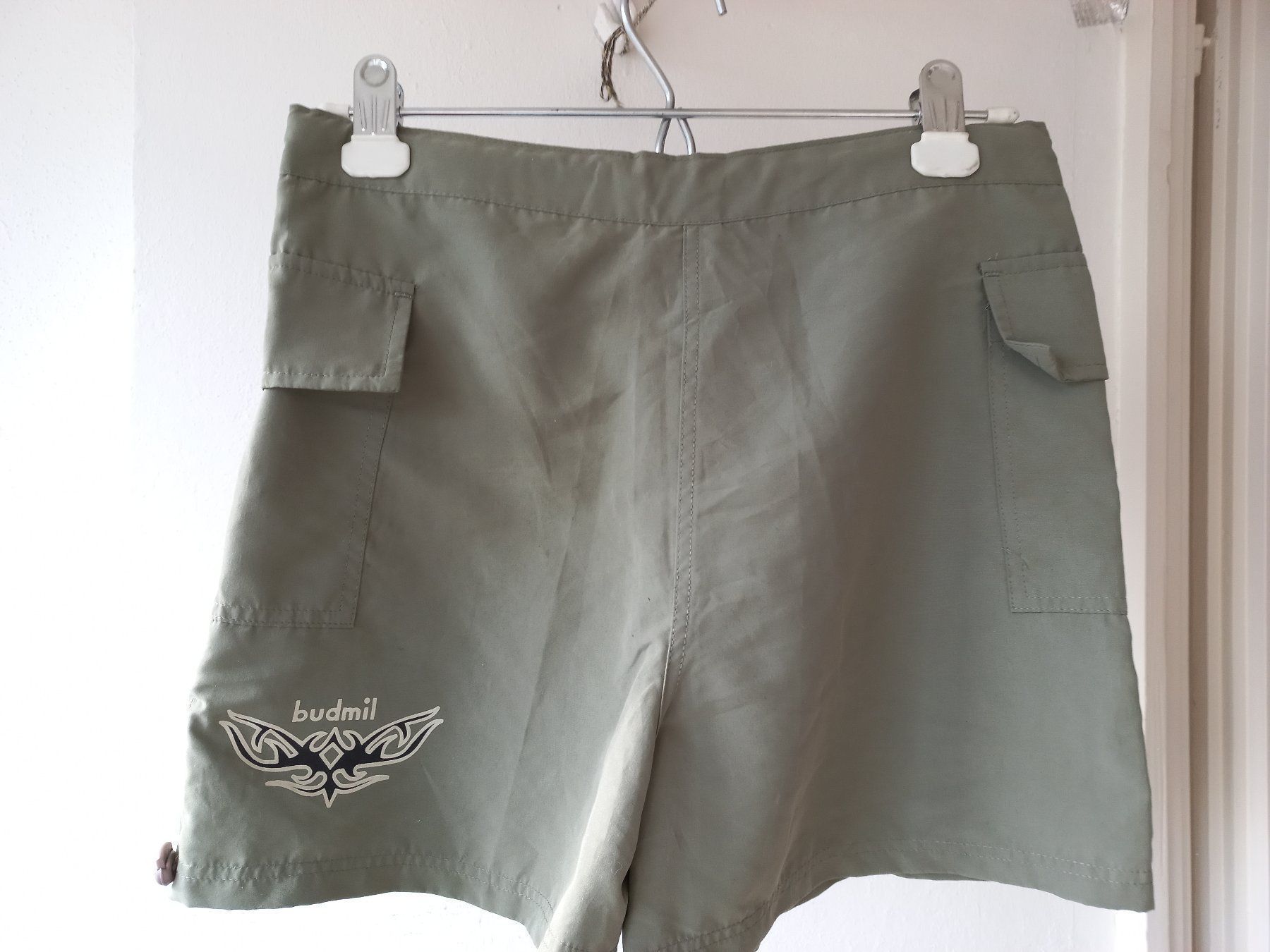 Pantaloni: Short Budmil pour femme – Usato da Châtelaine venduto da kbabs 1