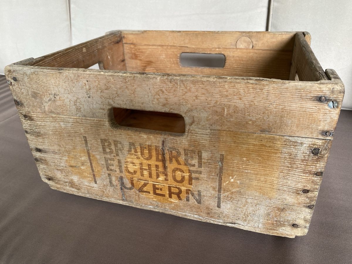 Casse di vino e birra: Bierkiste Brauerei Eichhof Luzern – Usato da Sursee venduto da lucialiani