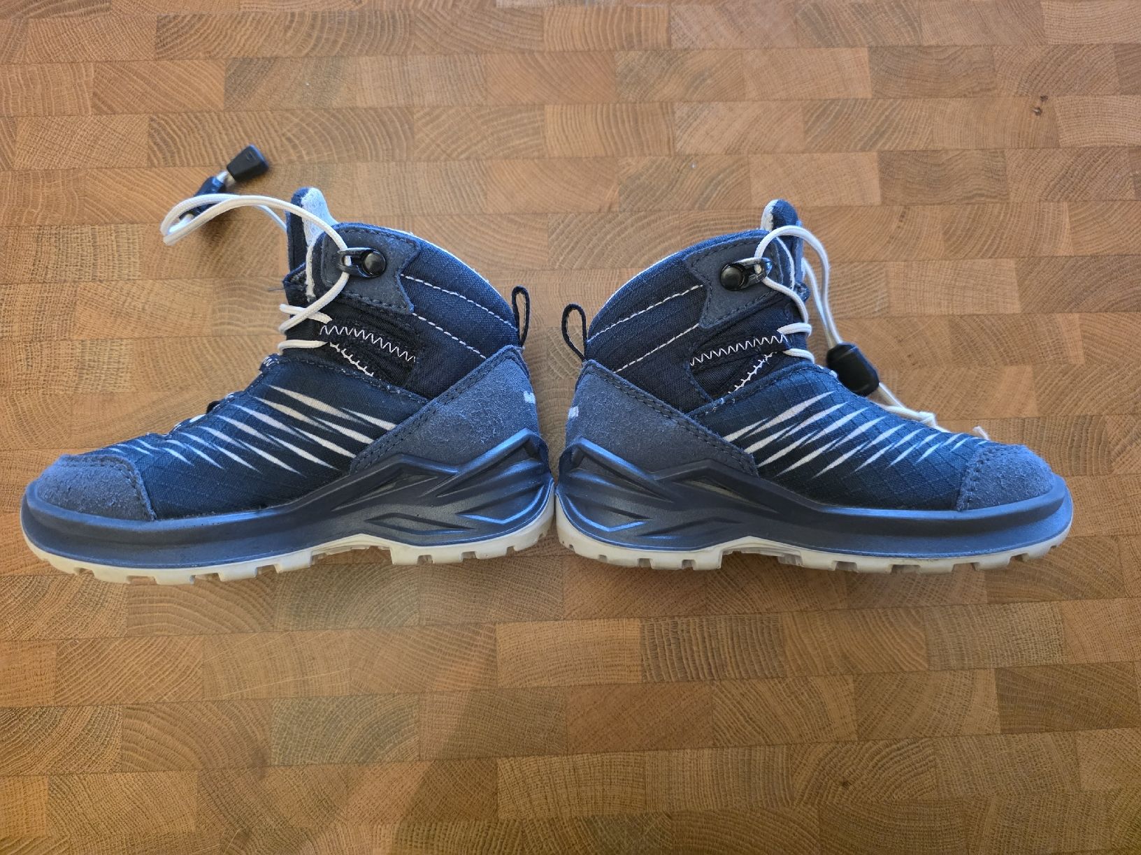 Lowa Scarpe da uomo: Lowa Wanderschuhe – Usato da Vitznau venduto da Martineni 2