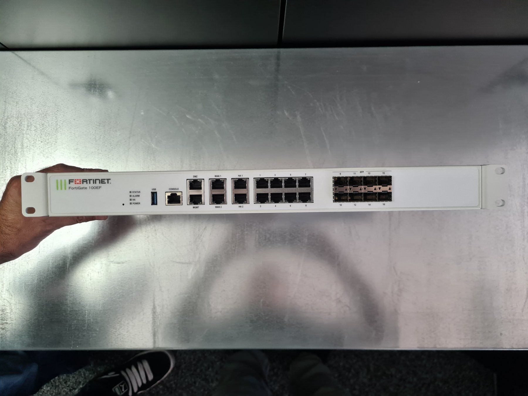 Fortinet Firewall: FORTINET FortiGate 100EF Firewall – Gebraucht aus Rümlang von Greenliff 1