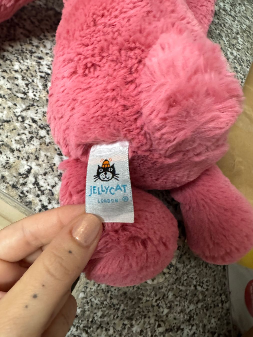 Jellycat Spielzeuge: Jellycat Bashful Bunny Cerise - retired – Gebraucht aus Glattbrugg von Risingangel 2
