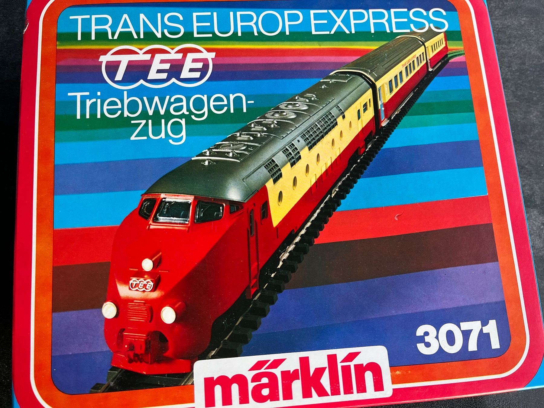 Märklin Modelleisenbahnen: Marklin HO TEE Zug 3071, Trans Europ Express – Gebraucht aus Spiegel b. Bern von Burdicrew