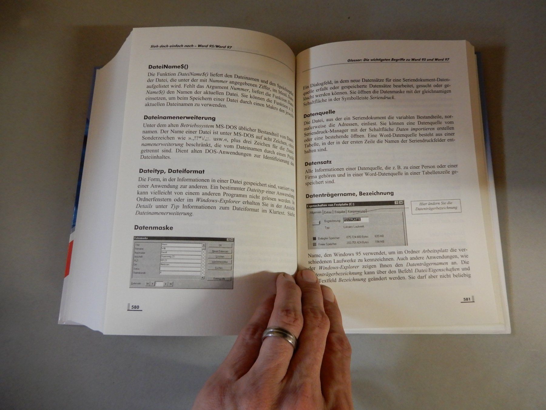 Libri: Word 7.0 Handbuch - Typische Probleme meistern – Usato da Erstfeld venduto da Mario_boe0 8