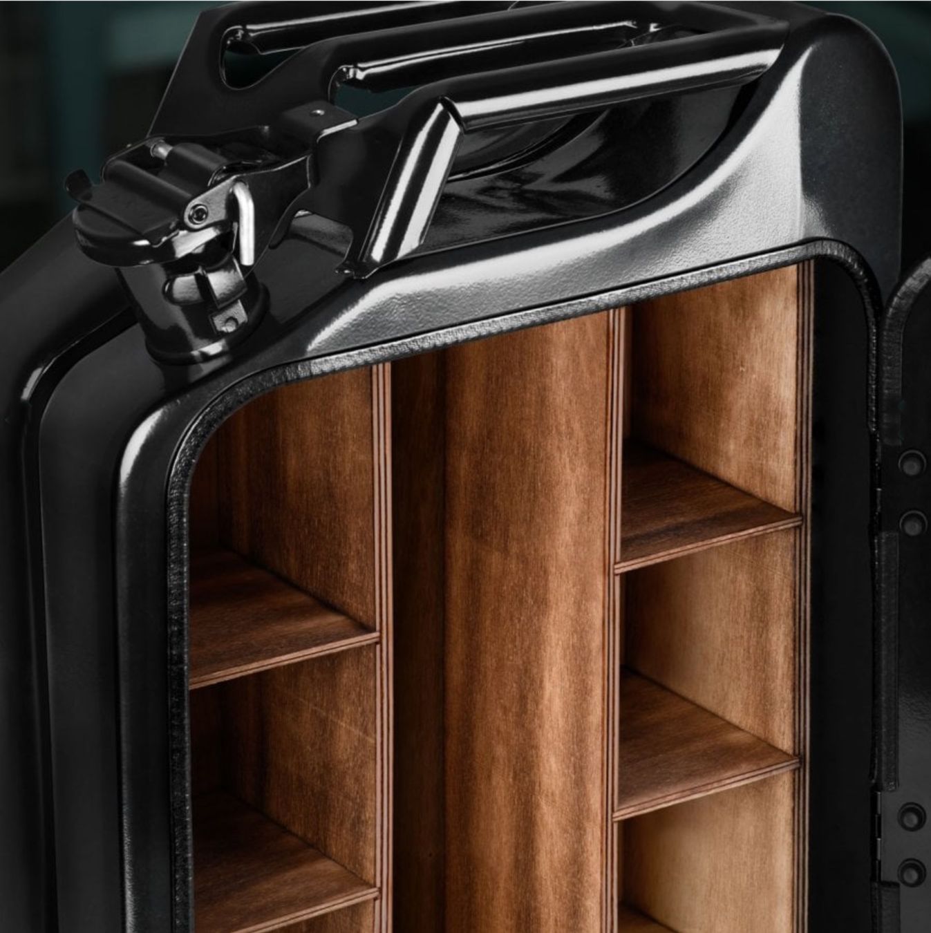 Benzinkanister: Schwarzer Minibar-Kanister mit Gravur Schwarz – Neu und originalverpackt aus Bülach von StoreInShop.com 9