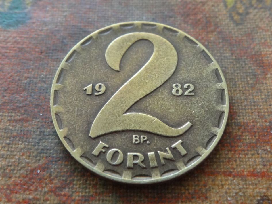 Tutti le monete: HONGRIE  2  Forint  1982 – Usato da Romanel-sur-Lausanne venduto da Swift13