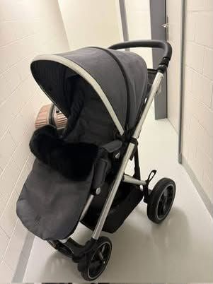 Poussette: Kombi Kinderwagen in Grau – D'occasion à Turbenthal par ere_p55v