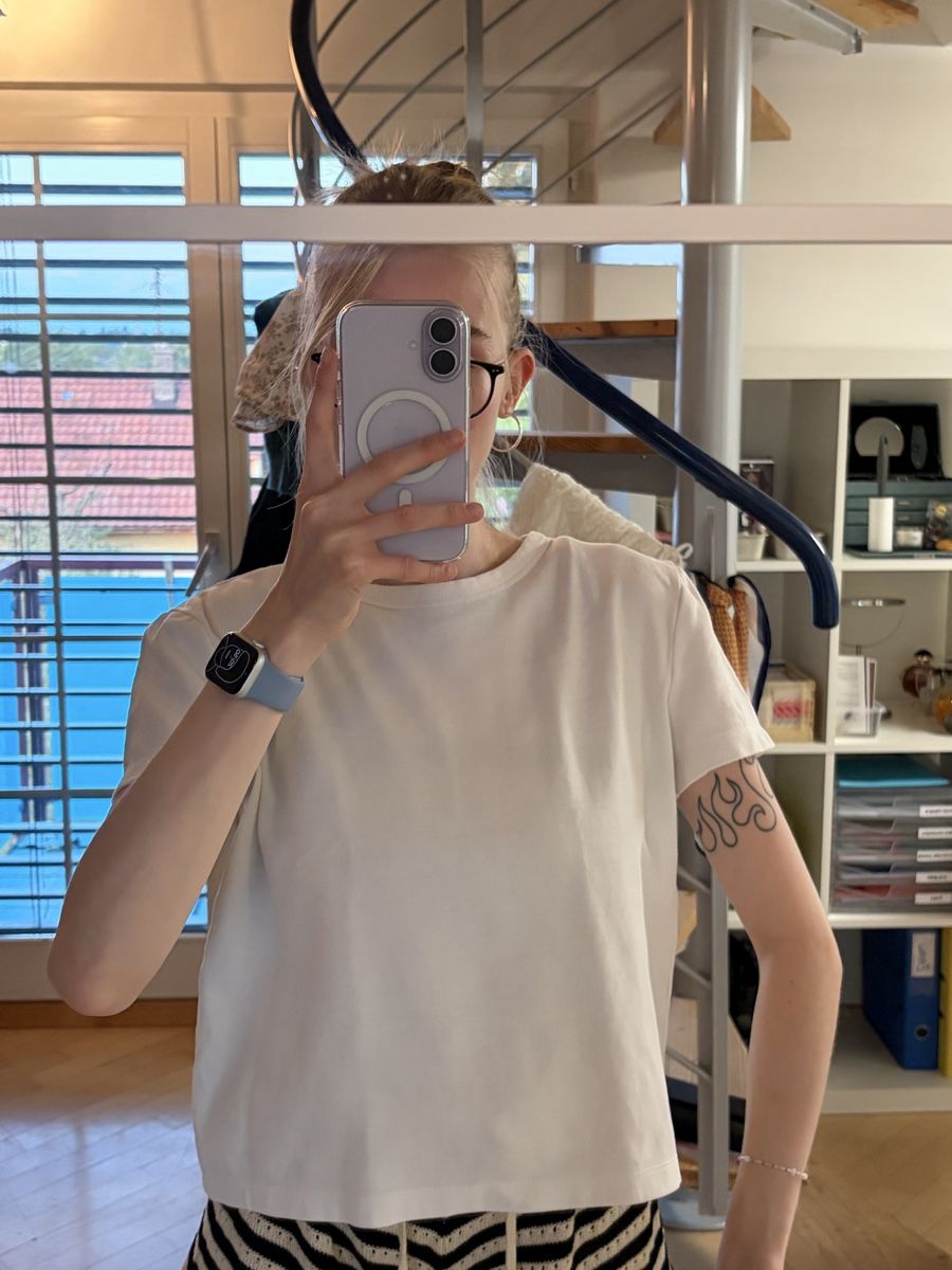 Zara T-shirt: ZARA weisses T-Shirt, Grösse M – Usato da Volketswil venduto da yar_c9dx