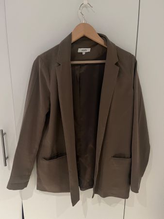 Schöner feiner Blazer von mbyM Gr.S olivgrün