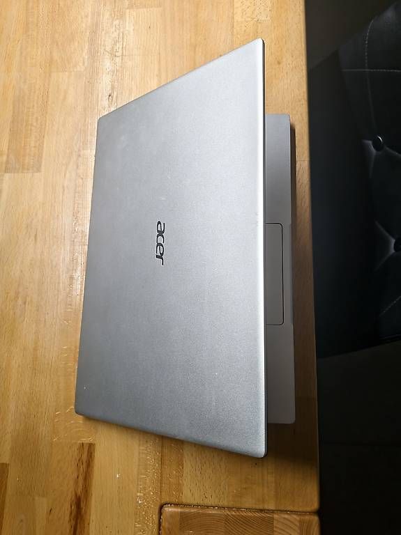 Notebook: Acer Swift 1 – Usato da Menznau venduto da jimijay
