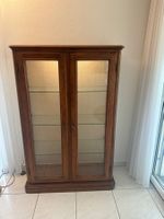 Vintage Vitrinenschrank abschliessbar mit Beleuchtung