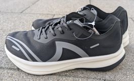 Carbon Laufschuhe Gr. 44