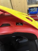 8) Fox v2 Helm S