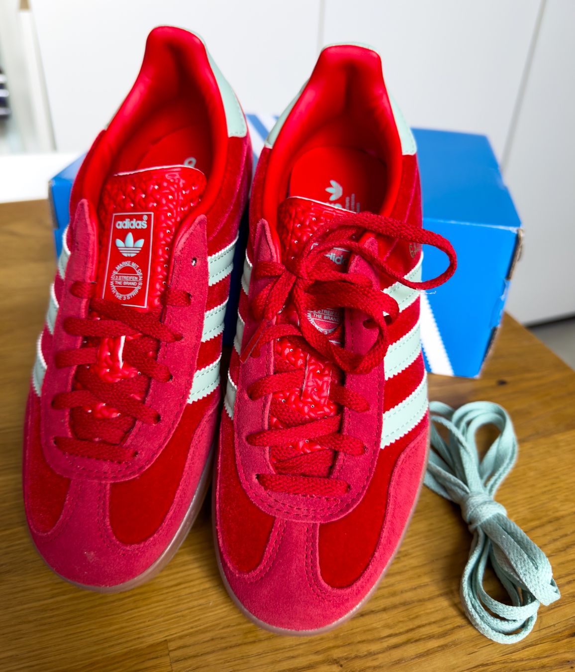 Adidas Damenschuhe: ADIDAS Gazelle; Gr. 36 – Neu und originalverpackt aus Zürich von stevocem 1