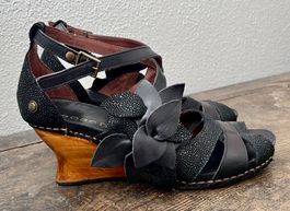 Scarpe Neosens con fiori 40