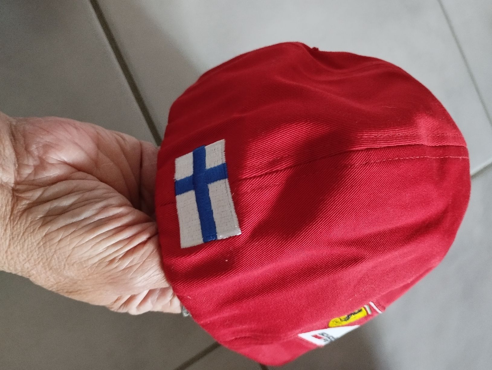 Altro in  Abbigliamento & Accessori: Formula 1 CAP getragen – Usato da Rümlang venduto da votayouf 3