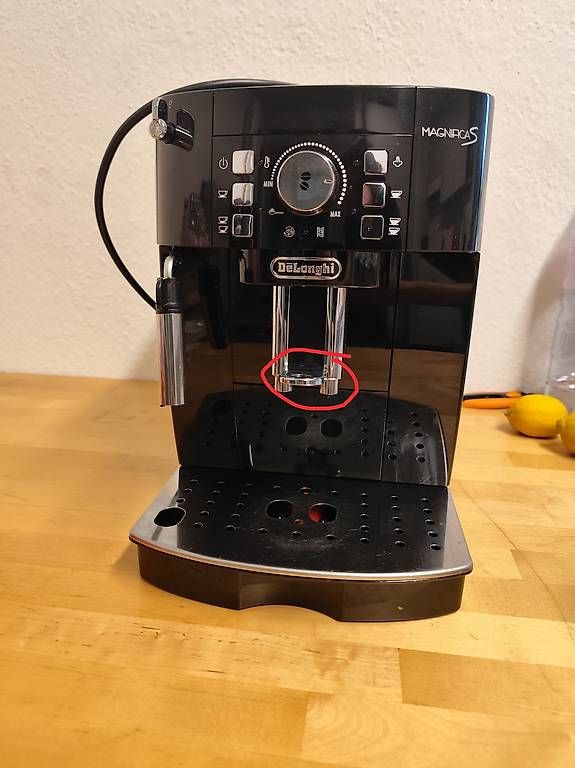 Macchine per caffè & Macchine per espresso: DeLonghi Magnifica S – Difettoso da Triengen venduto da sarahzq