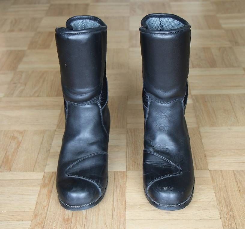 Scarpe da donna: Motorradstiefel – Usato da Rüdtligen venduto da Vortigern