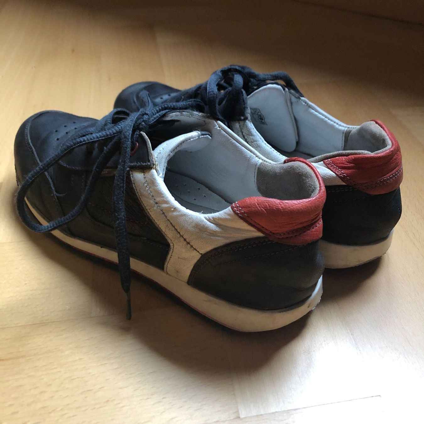 Scarpe per ragazzi: Turnschuhe Grösse 36 – Usato da Zürich venduto da rebene