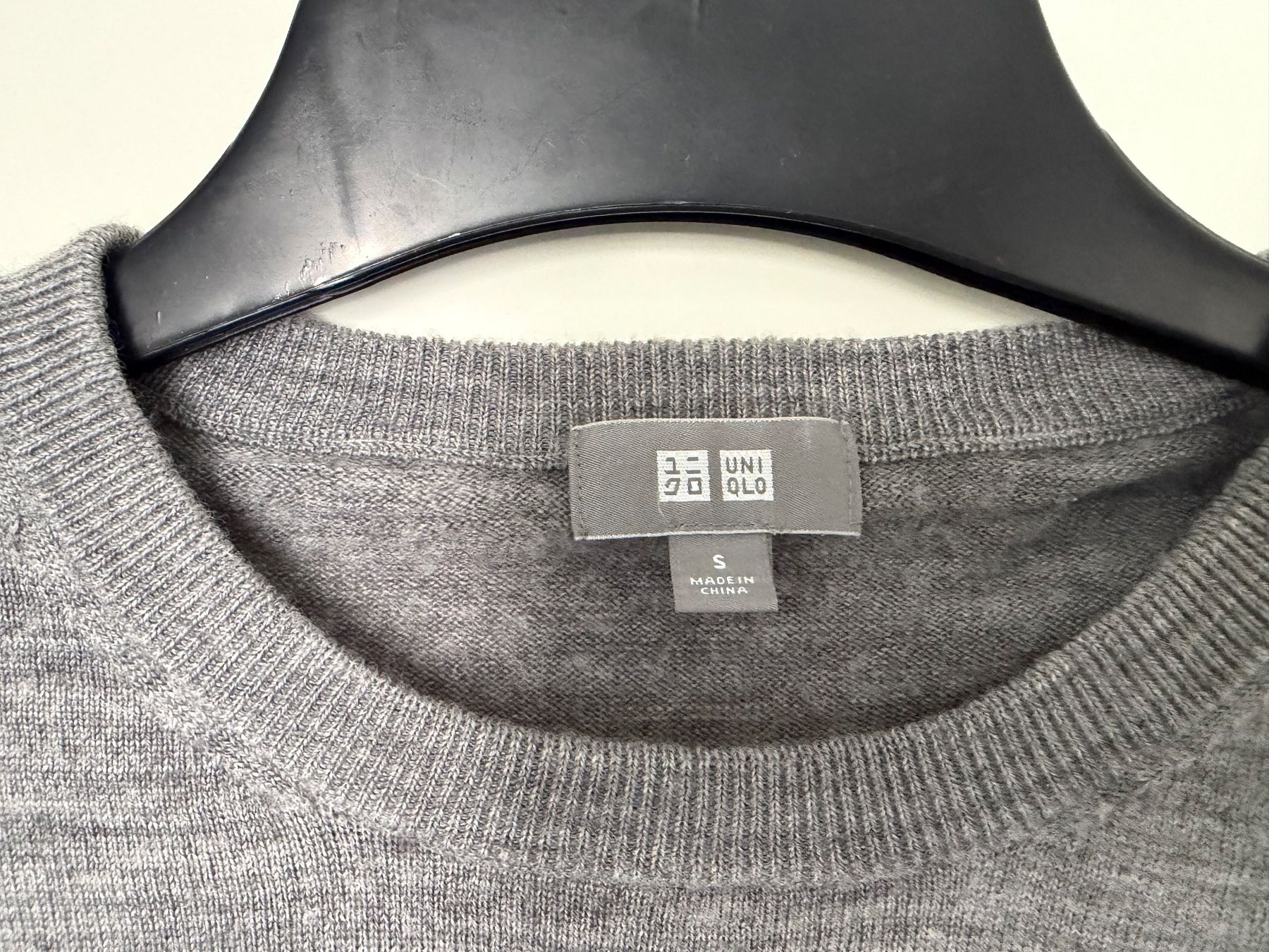 Uniqlo Maglioni & Felpe: UNIQLO Pullover - Pure New wool - Size S – Usato da Muzzano venduto da Sidney_3 1