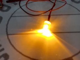 Flachkopf-LED 5mm verkabelt 12V DC, gelb