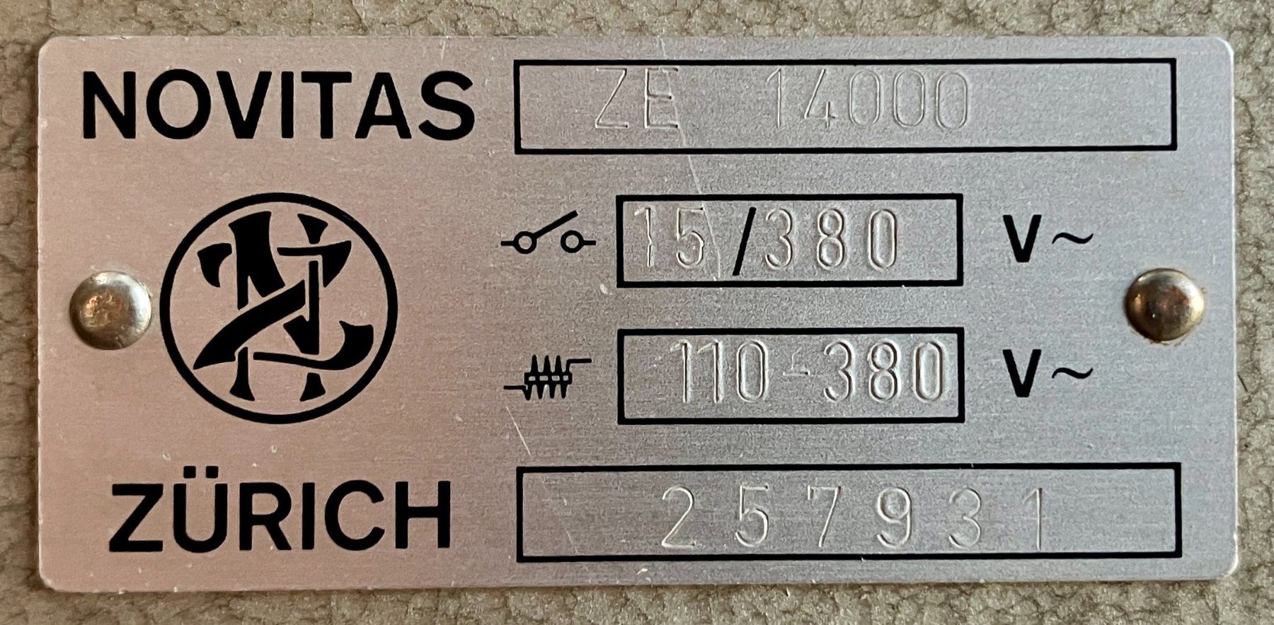 Bücher: Horloge programmable vintage industrielle, Zurich 1967 – Gebraucht aus Chêne-Bougeries von Vintage-Era 6