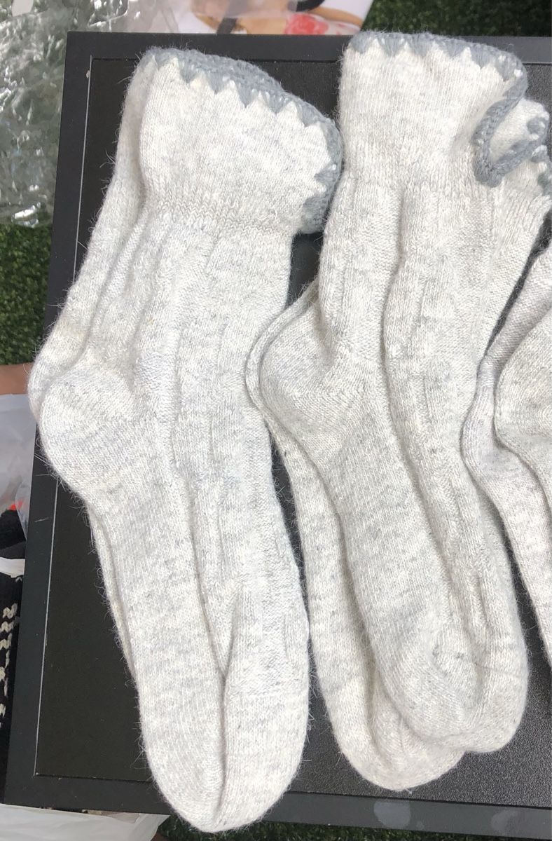 Chaussettes: Socken Wollmix hellgrau gemustert Grösse 37-38 neu – Neuf (Voir description) à St.Gallen par nitka. 1