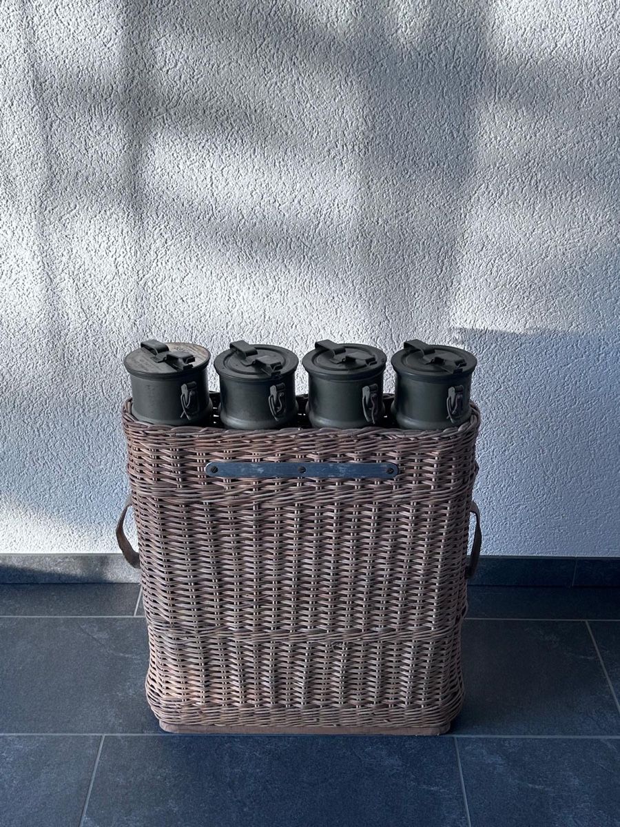 Equipement & pcs de rechange: Munitionskorb Schweizer Armee (Schirmständer) – D'occasion à Attinghausen par Sonnenstrahl.1