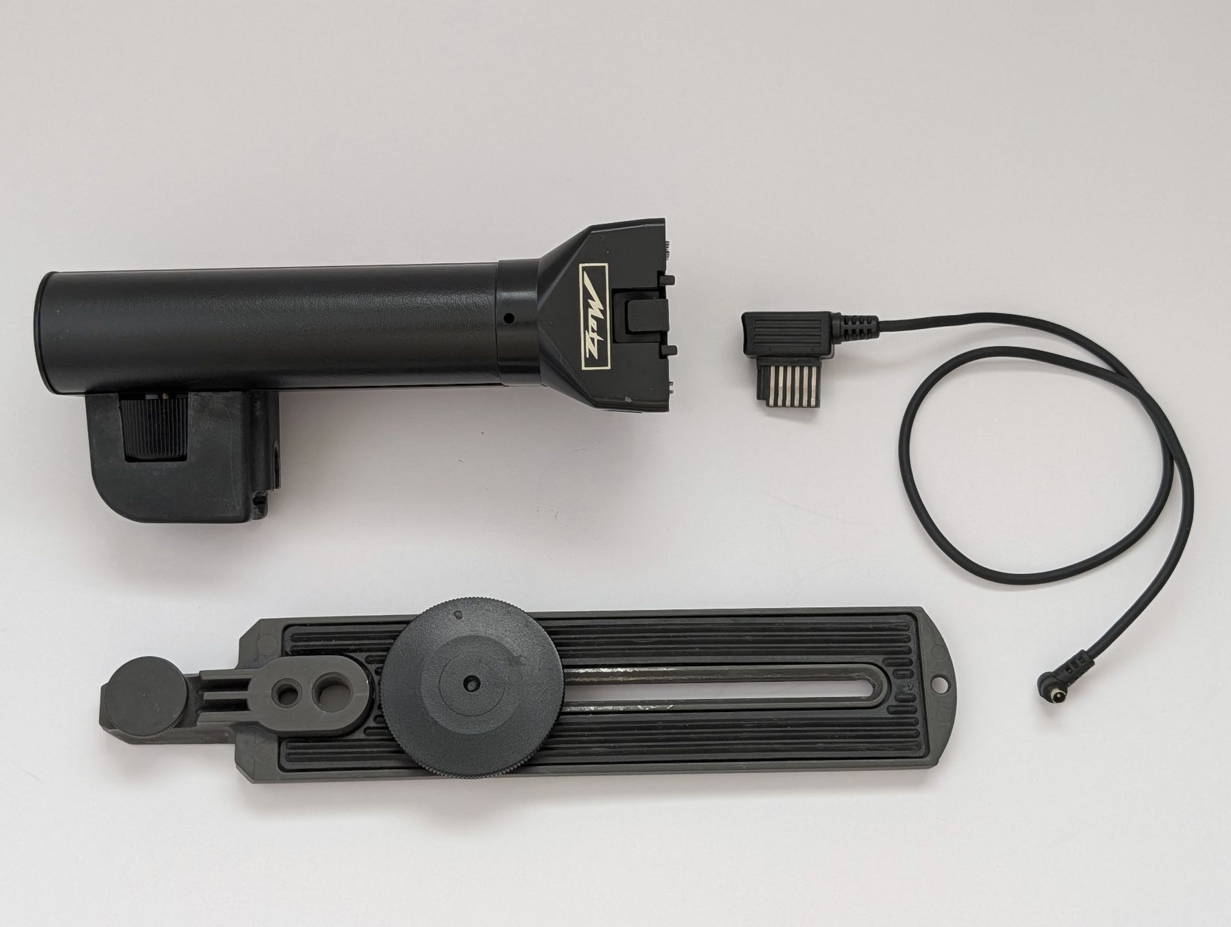 Mecablitz Flash: Metz G15 Power Grip Set – Usato da Thalwil venduto da SalzigeSilberBart 1