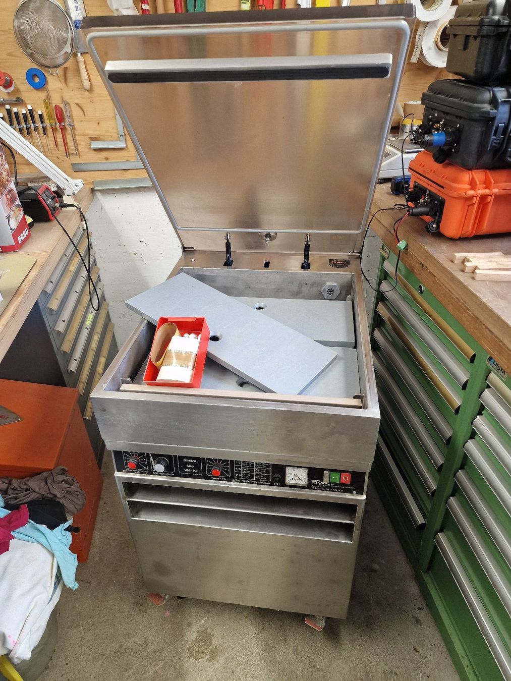 Alle Maschinen: Erme Profi Vakuumgerät Standmodell – Gebraucht aus Erlinsbach von Toll2000