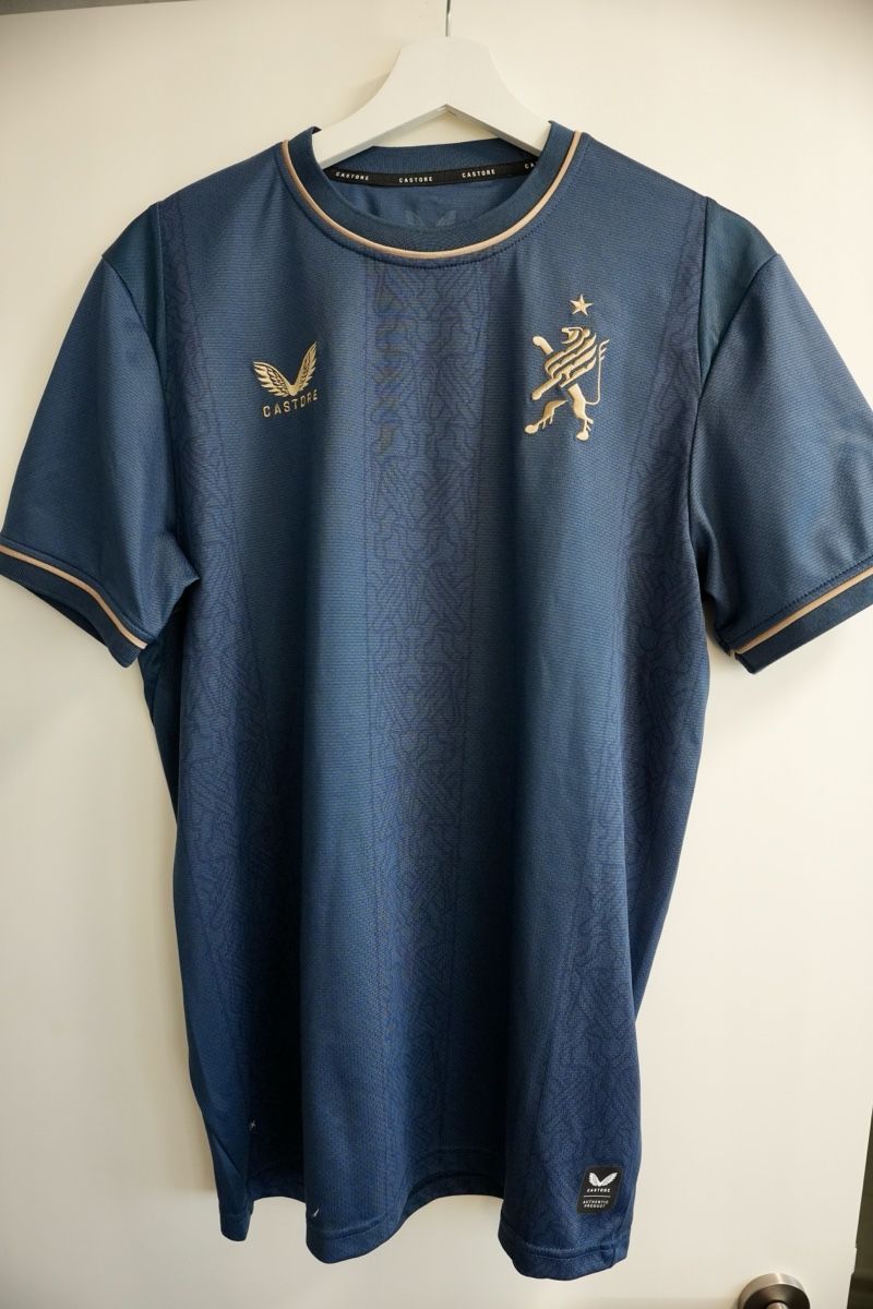 Canottiere & Pantaloni: FCZ Jubiläumsshirt, Grösse M – Usato da Staad SG venduto da 12zurich12