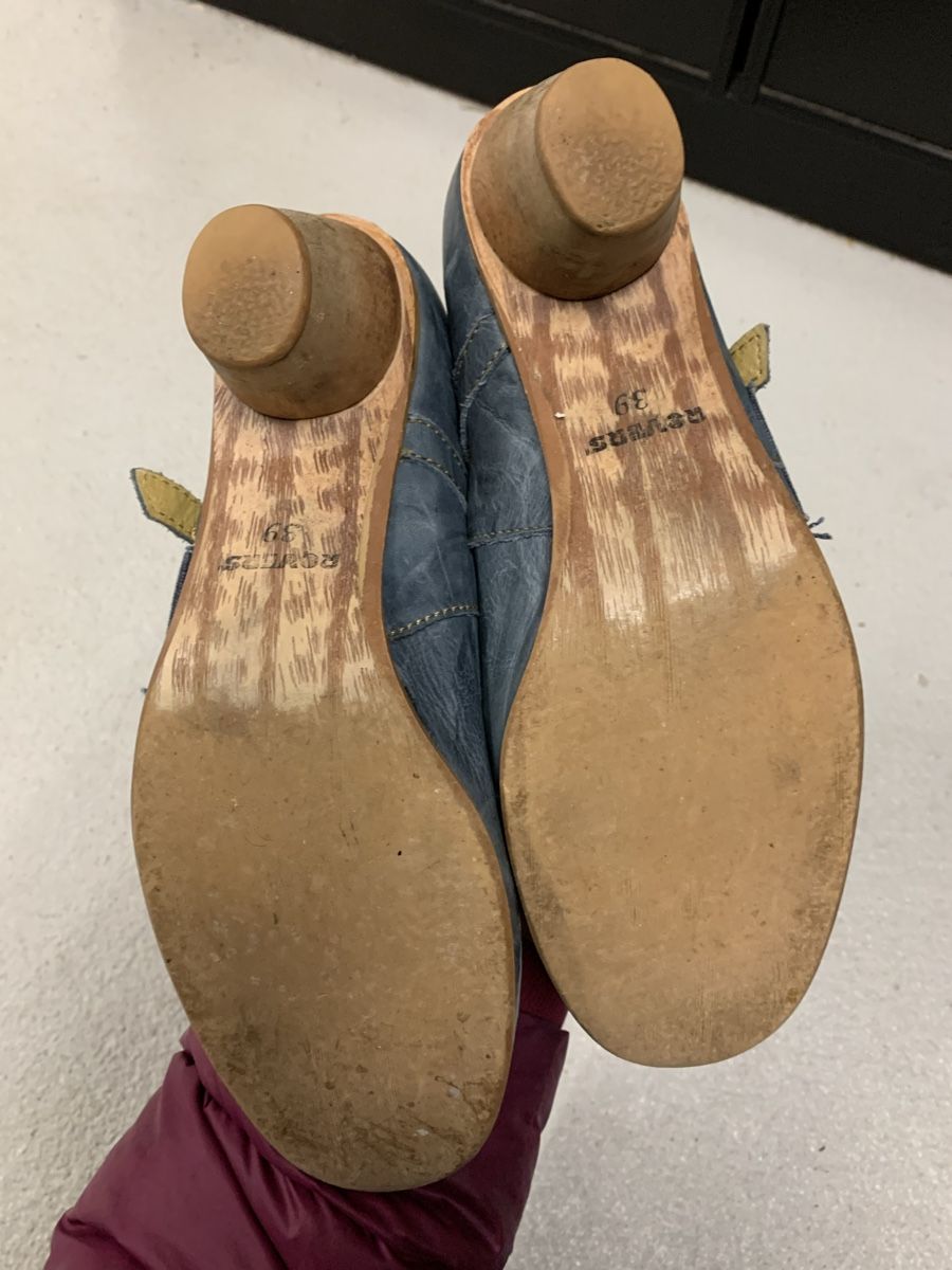 Damenschuhe: Damenschuhe Grösse 39 – Gebraucht aus Ostermundigen von des_t9vv 3