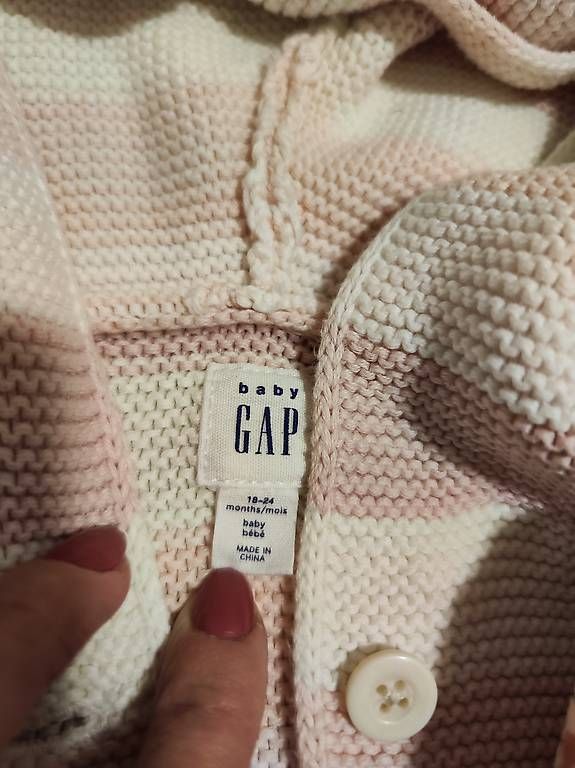 Jacken & Mäntel: Leichte Mädchenjacken GAP 92 und H&M 86  – Gebraucht aus Weinfelden von gab_z6f5 2