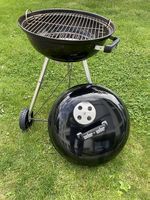 Weber Kugelgrill 57 cm  gepflegt und voll funktionsfähig