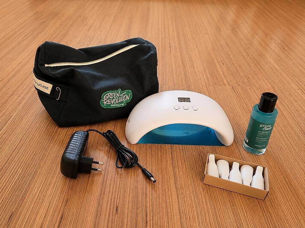 Smalto per unghie: Kit Manucurist Green Revolution NEUF – Usato da Essert-Pittet venduto da lyli01