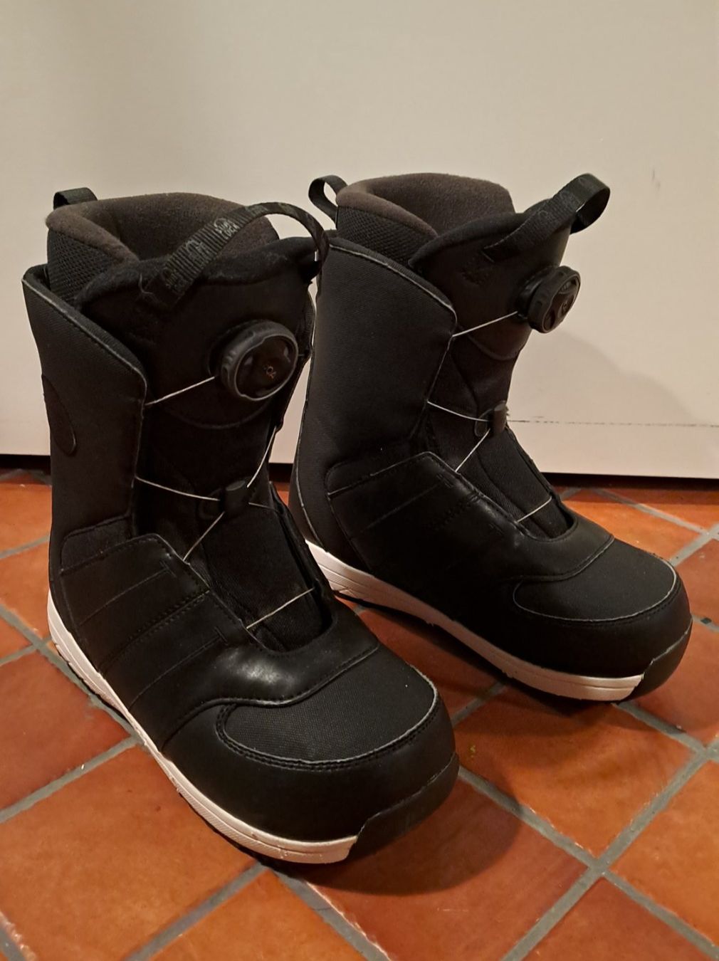 Salomon Scarpe per ragazzi: Salomon Snowboard Schuhe Gr.36.5 – Usato da Oberrieden venduto da Raja011 4