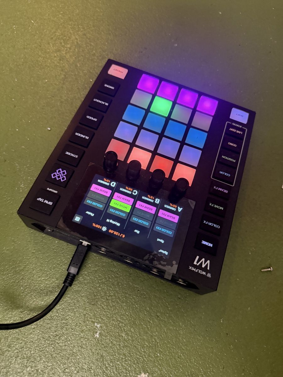 Eclairage & Effets de lumière: Wolfmix MK2 DMX – D'occasion à Lyss par Nach-Bar 2