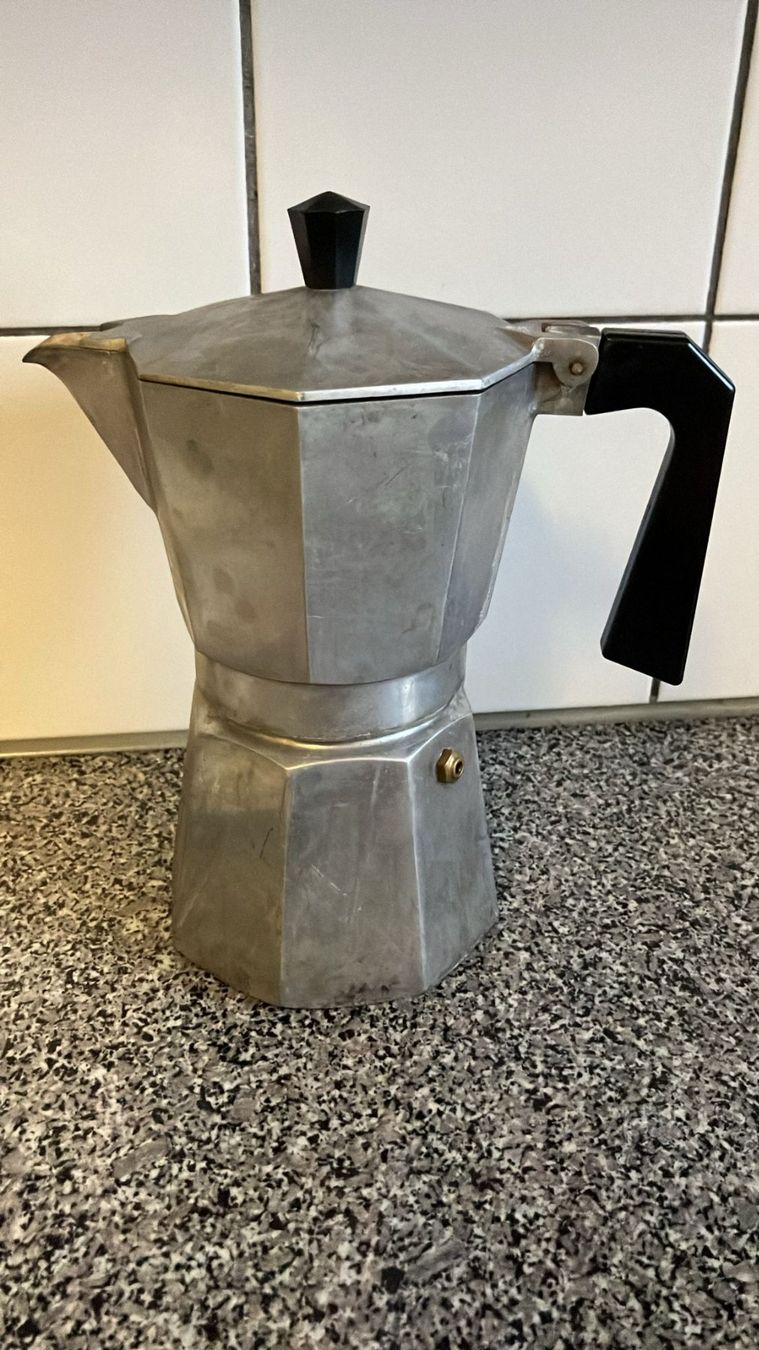 Macchine per caffè & Macchine per espresso: Caffettiera x6 tazze – Usato da Melano venduto da H-Sara
