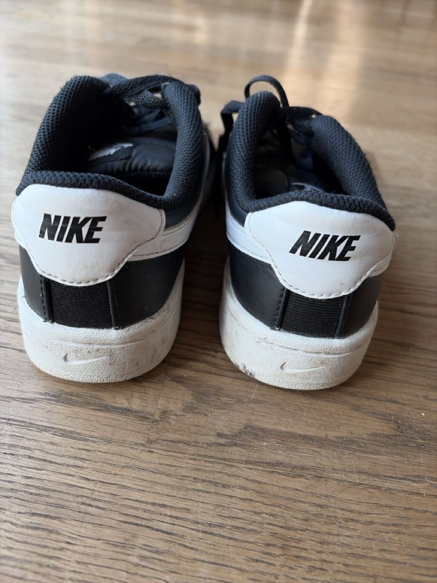 Nike Scarpe da uomo: Nike Sneaker schwarz Grösse 40 – Usato da Wettingen venduto da knamel 2