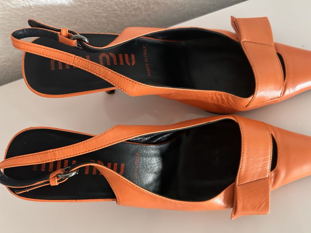 Miu Miu Chaussures femmes: Miu Miu Pumps 39 orange  – D'occasion à St. Gallen par jojan 1