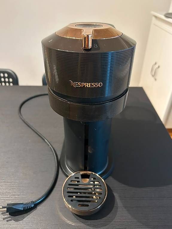 Kaffeemaschinen & Espressomaschinen: Nespresso Vertuo Next – Gebraucht aus Kloten von dav_27cv