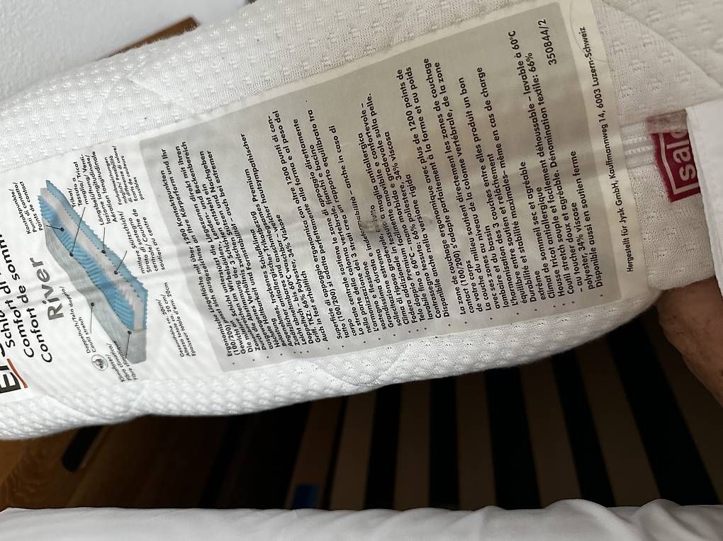 Jysk Letti: Doppelbett Eichemassiv, inkl. 2Nachtisch, Matrazen – Usato da Amriswil venduto da Ursi01 3